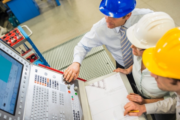 CAM (Computer-Aided Manufacturing) Computer Aided Manufacturing